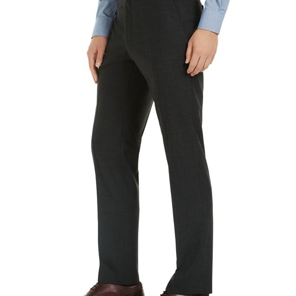 Tommy Hilfiger's THFlex suit - Picture 7 of 9